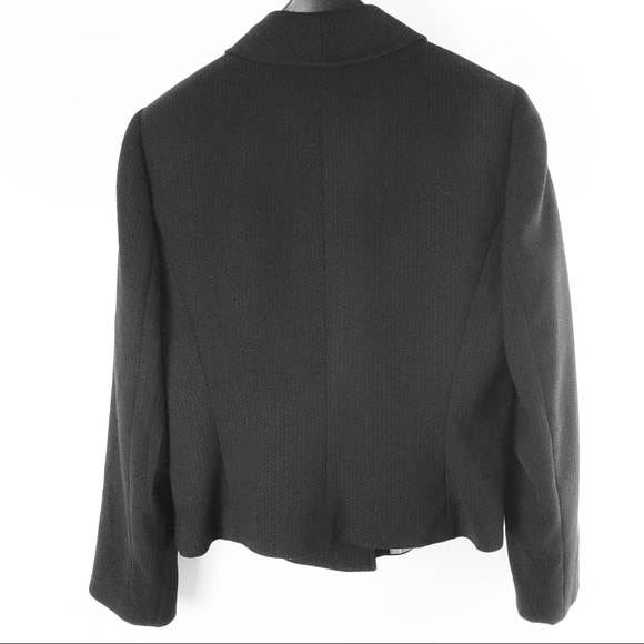 Tahari black cropped herringbone blazer - Picture 8 of 8